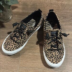 Sperry Animal Print Sneakers with Black Accents NEW! Size 9